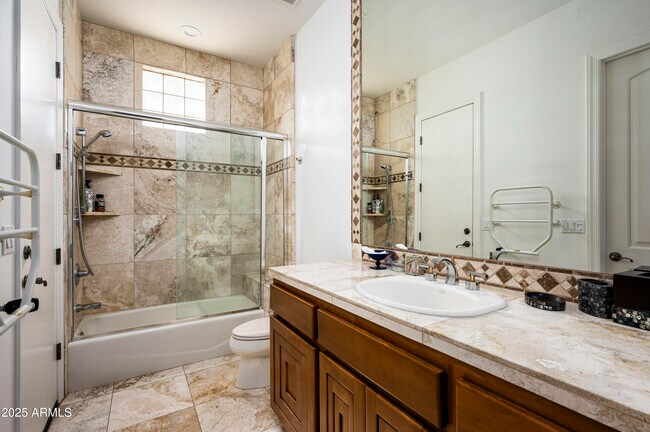 Building Photo - 6649 E Berneil Dr