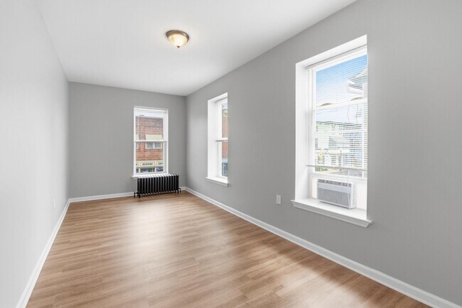 Building Photo - 134 E Lancaster Ave