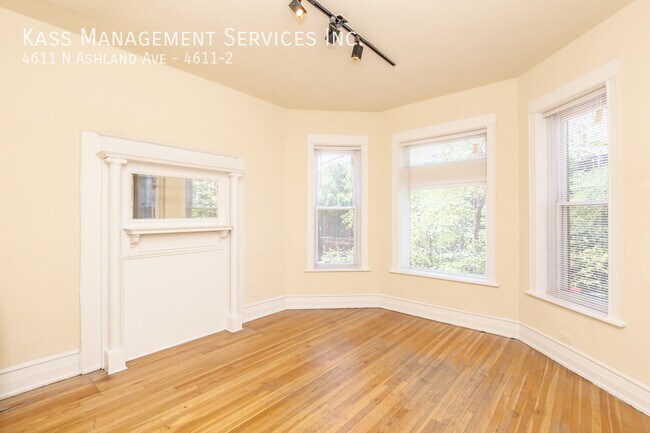 Building Photo - 4611 N Ashland Ave