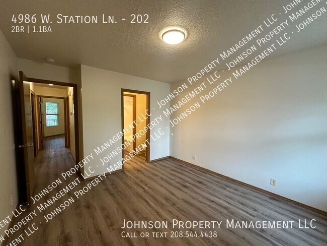 Building Photo - 4986 W Station Ln