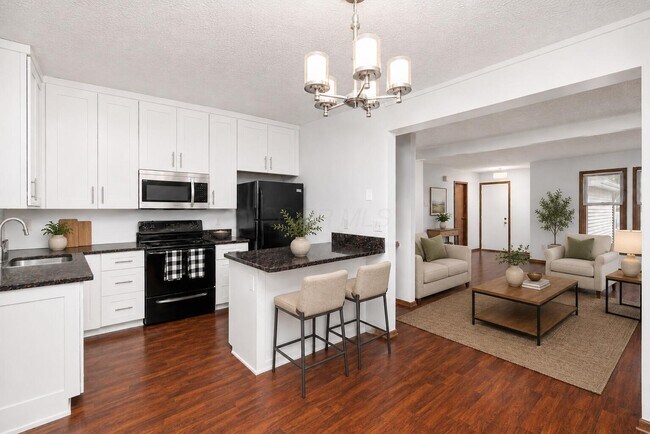 Building Photo - 5841 Elmbridge Ln