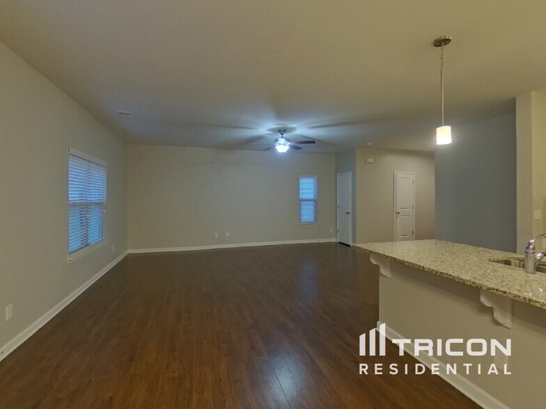 Building Photo - 1146 Rankin Oaks St