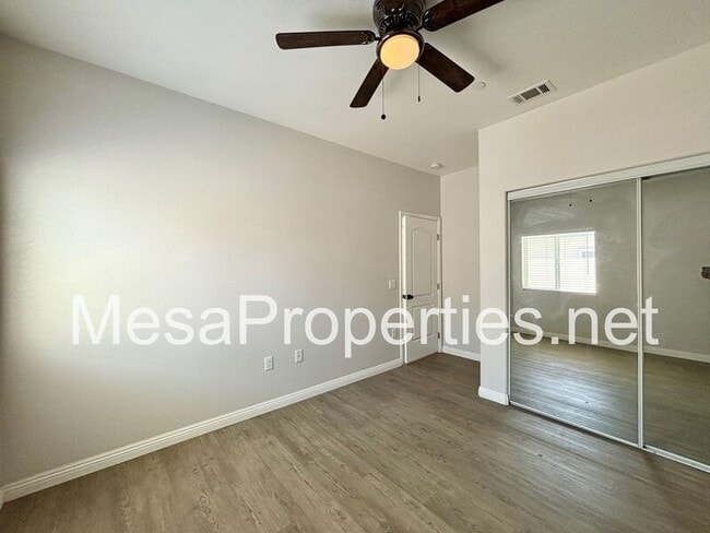 Building Photo - 13555 Sea Gull Dr
