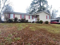 Building Photo - 208 Capewood Rd