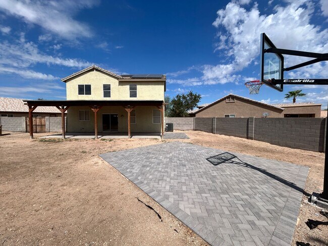 Building Photo - Bright 4Bdm 3Ba Goodyear home