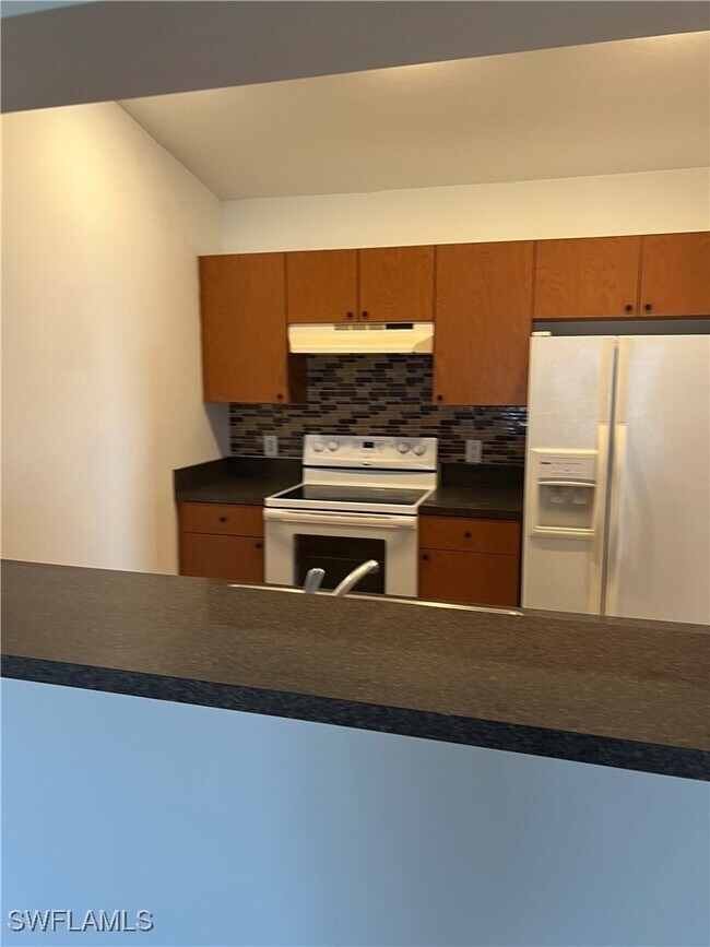 Building Photo - 279 SW 3rd Terrace