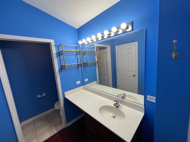Building Photo - 6924 Clearwater Dr
