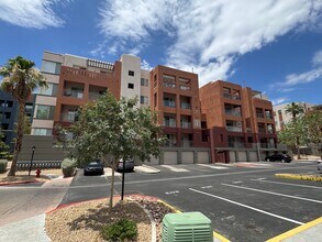 Building Photo - Guard-Gated spacious 2-Bedroom Condo Near the Las Vegas Strip