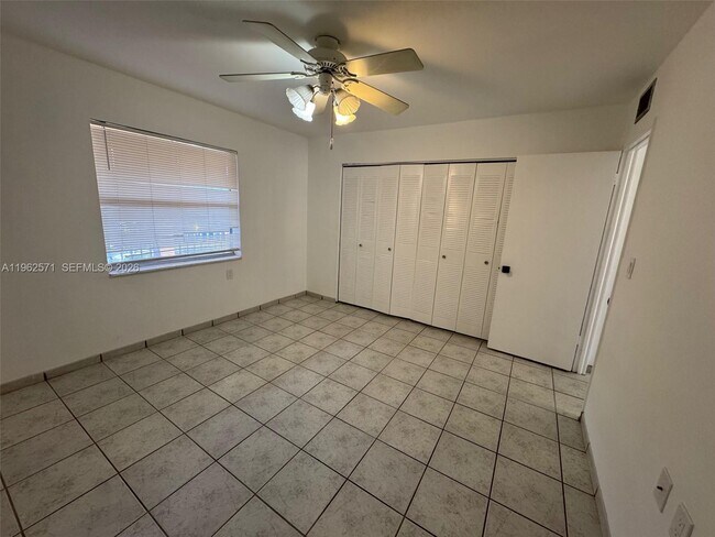 Building Photo - 11289 SW 88th St