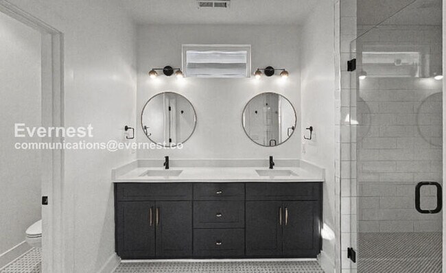 Building Photo - 113 Creighton Ave