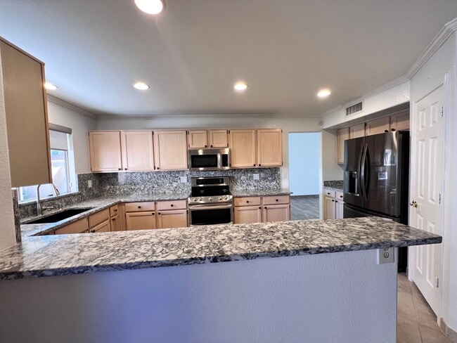 Building Photo - Ahwatukee Charmer!
