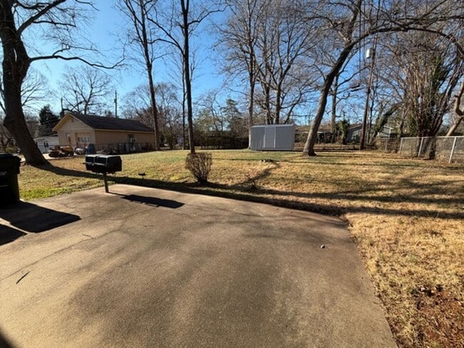 Building Photo - Burlington