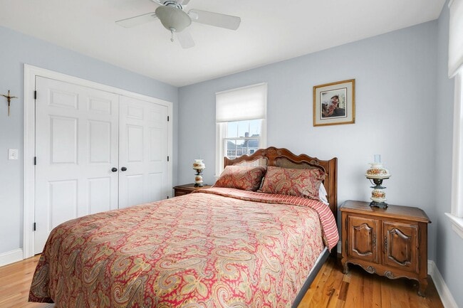 Building Photo - 11 Lakeside Ave