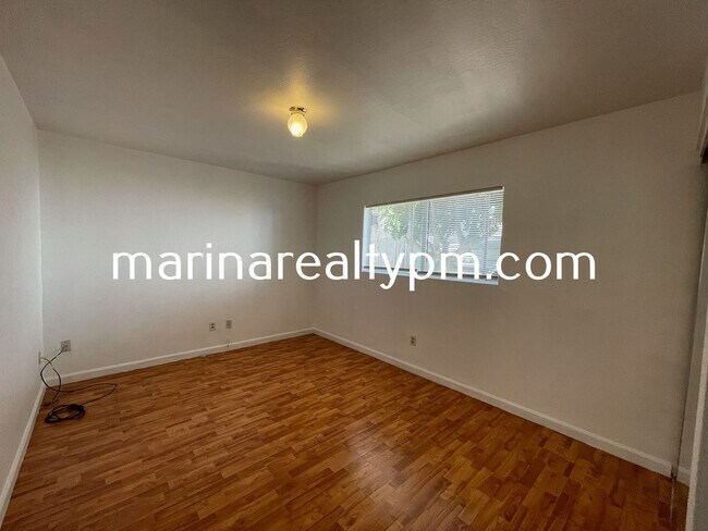 Building Photo - Florida St 4 Plex