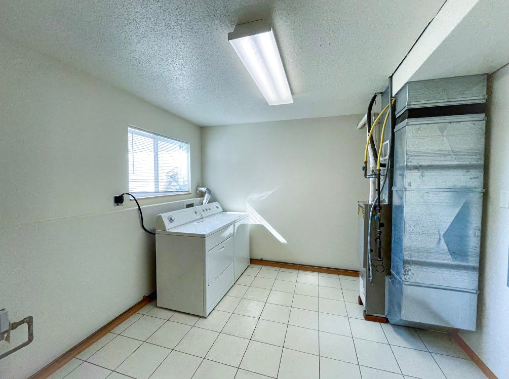 Building Photo - 320 Scheidler Rd