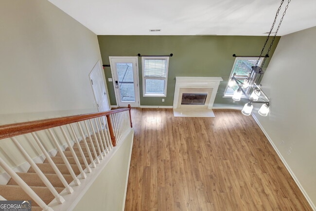 Building Photo - 113 Macalester Dr
