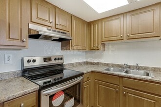 Building Photo - 3810 N Maryvale Pkwy