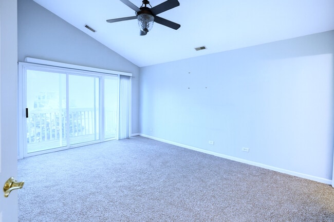 Building Photo - 2866 Stonewater Dr