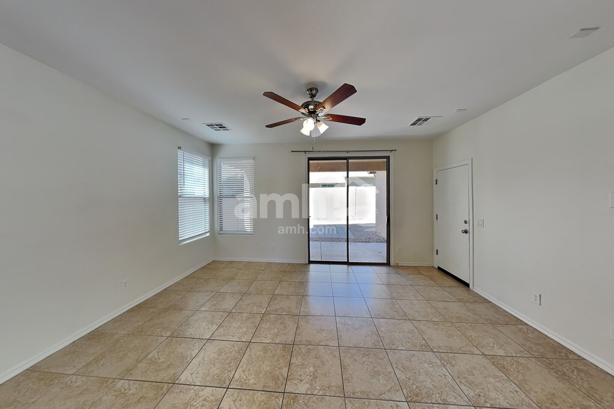 Building Photo - 14576 W Maui Ln