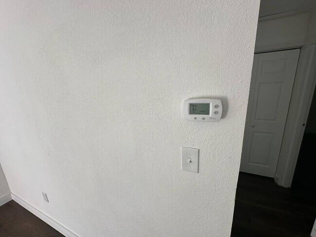 Building Photo - 2122 Mara Ct