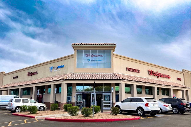 Building Photo - 1Bed/1Bath Apt at 16th St/Thomas Rd! NO CREDIT, NO BACKGROUND, NO RENTAL HISTORY CHECK!