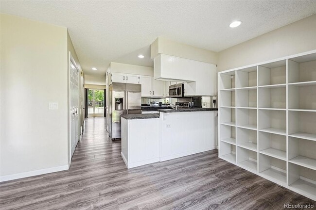 Building Photo - 1732 S Blackhawk Way