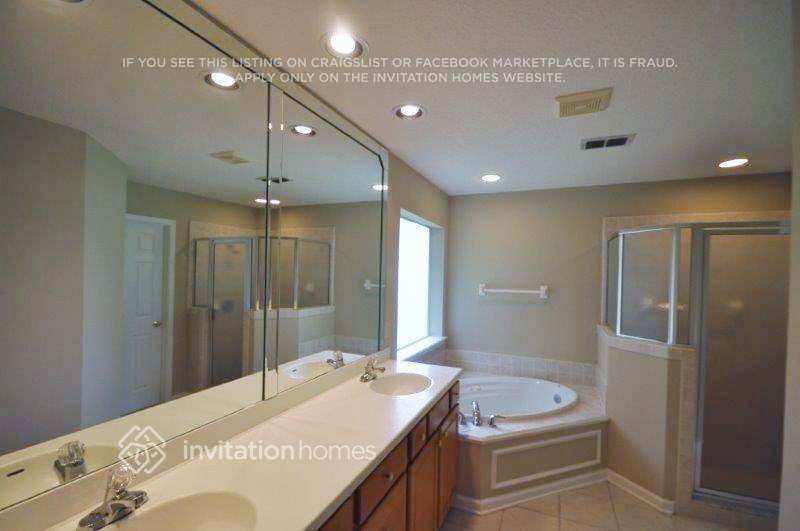 Building Photo - 1620 Merroway Ln