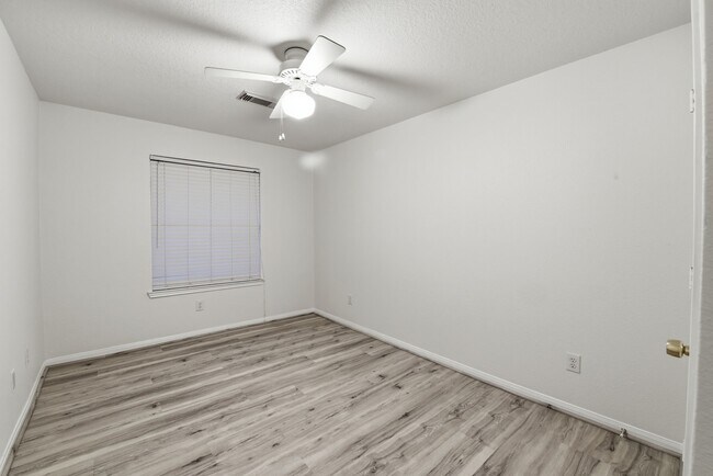 Building Photo - 3562 St William Ln