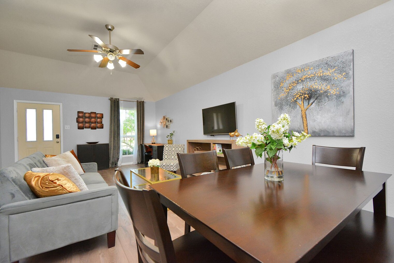 Building Photo - 18407 Early Grn Trl