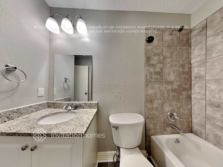 Building Photo - 2018 Cardinal Ln