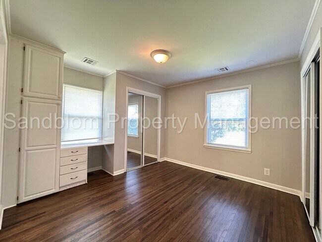 Building Photo - FOR LEASE | Midtown Tulsa | Available Now!