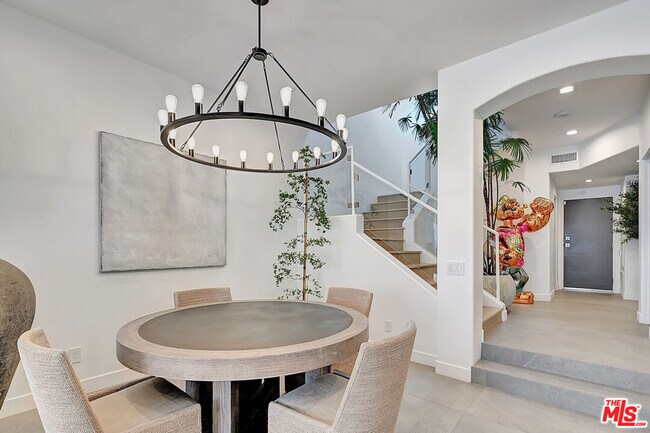 Building Photo - 6442 Lunita Rd