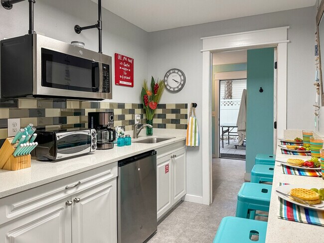 Building Photo - 4507 Luke Ave