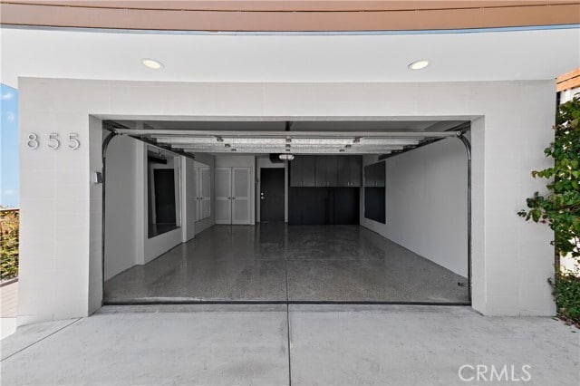 Building Photo - 855 Santa Ana St