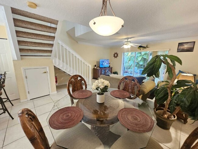 Building Photo - Available Feb. 1st, 2026! Charming Cape Canaveral Townhouse: 2 Bed, 2.5 Bath Retreat with 1,120 S...