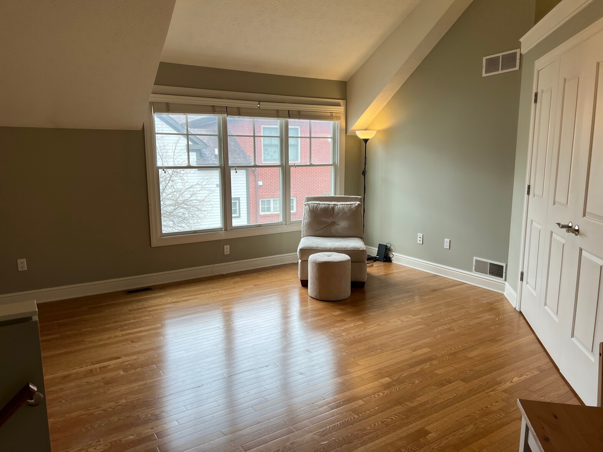 Building Photo - 1416 Fairstead Ln