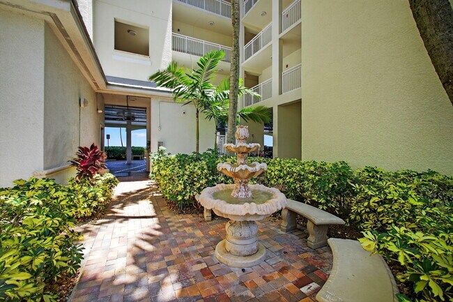 Building Photo - 275 NW Flagler Ave