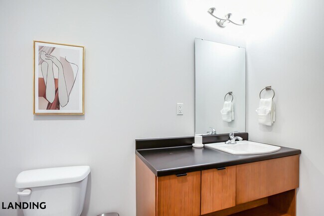 Building Photo - 2621 S Jefferson Ave