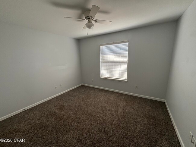 Building Photo - 5127 Stewart Dr