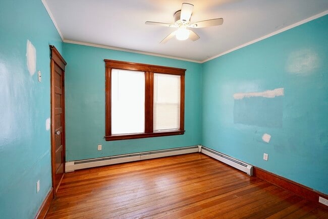 Building Photo - 94 Andover St