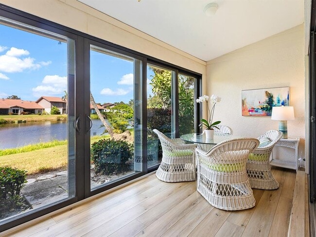 Building Photo - 6094 Wilshire Blvd