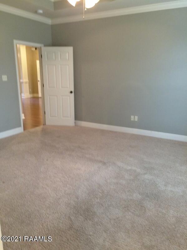 Building Photo - 27 Silver Cedar Ct