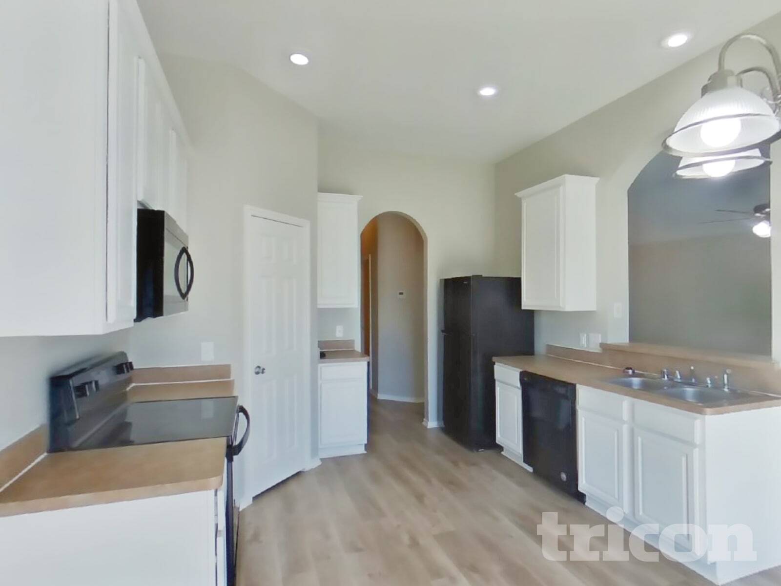 Building Photo - 113 Galloping Trail