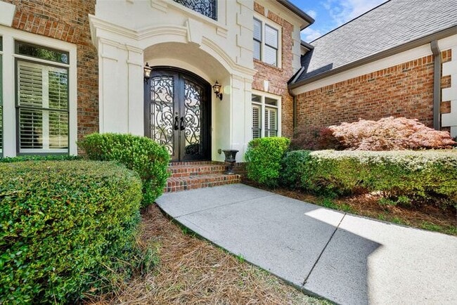 Building Photo - 7015 Blackthorn Ln