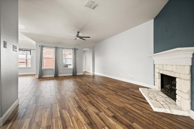 Building Photo - 3817 Laurel Crossing Dr