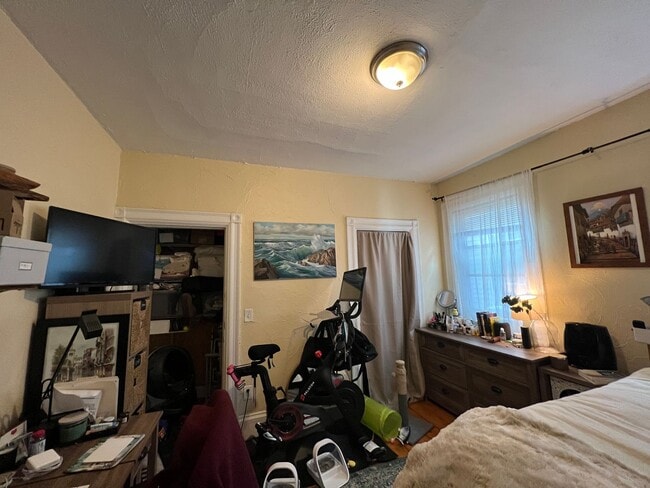 Building Photo - 381 Highland Ave