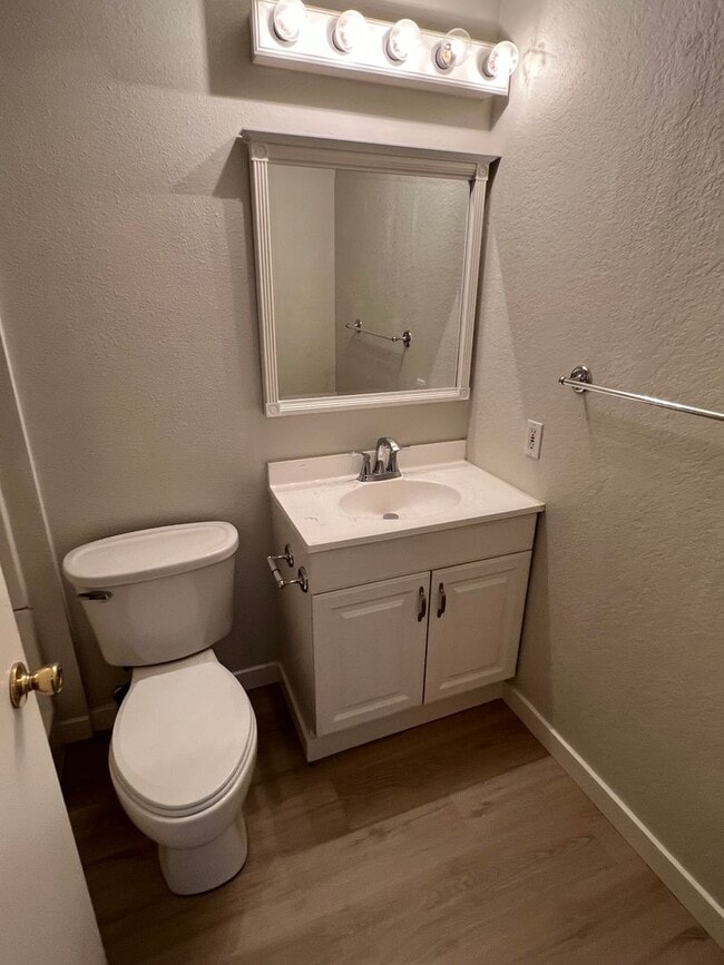 Building Photo - Charming 4 Bed 3 Bath Brea Townhome with P...