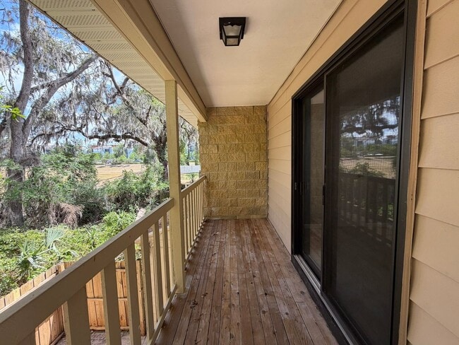 Building Photo - 2BR/1.5BA Townhouse in Mill Run!