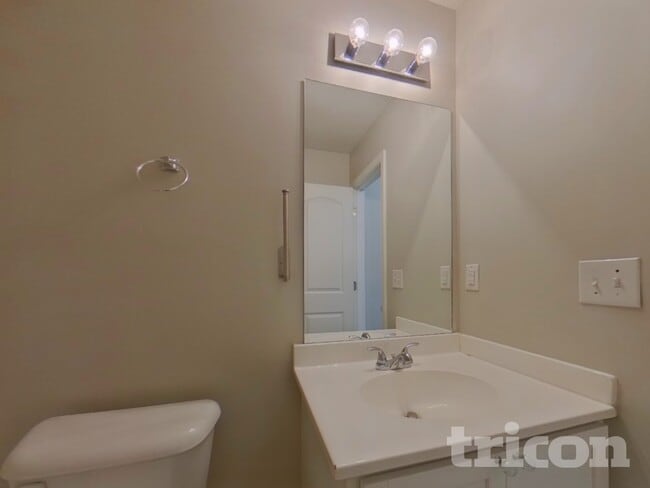 Building Photo - 341 Freeman Cir