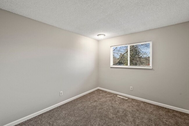 Building Photo - 1404 Imperial Rd